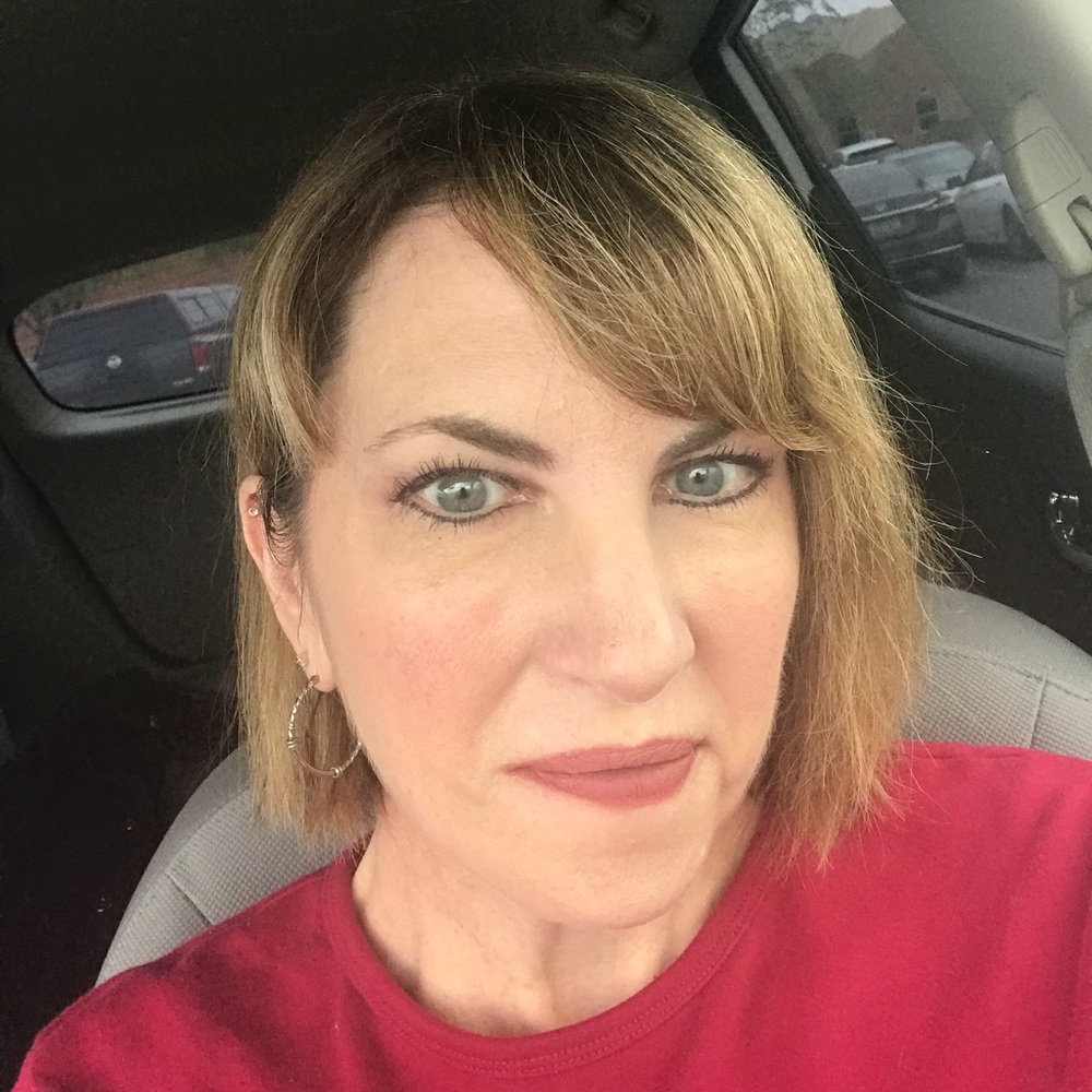 Meet your Posher, Julie